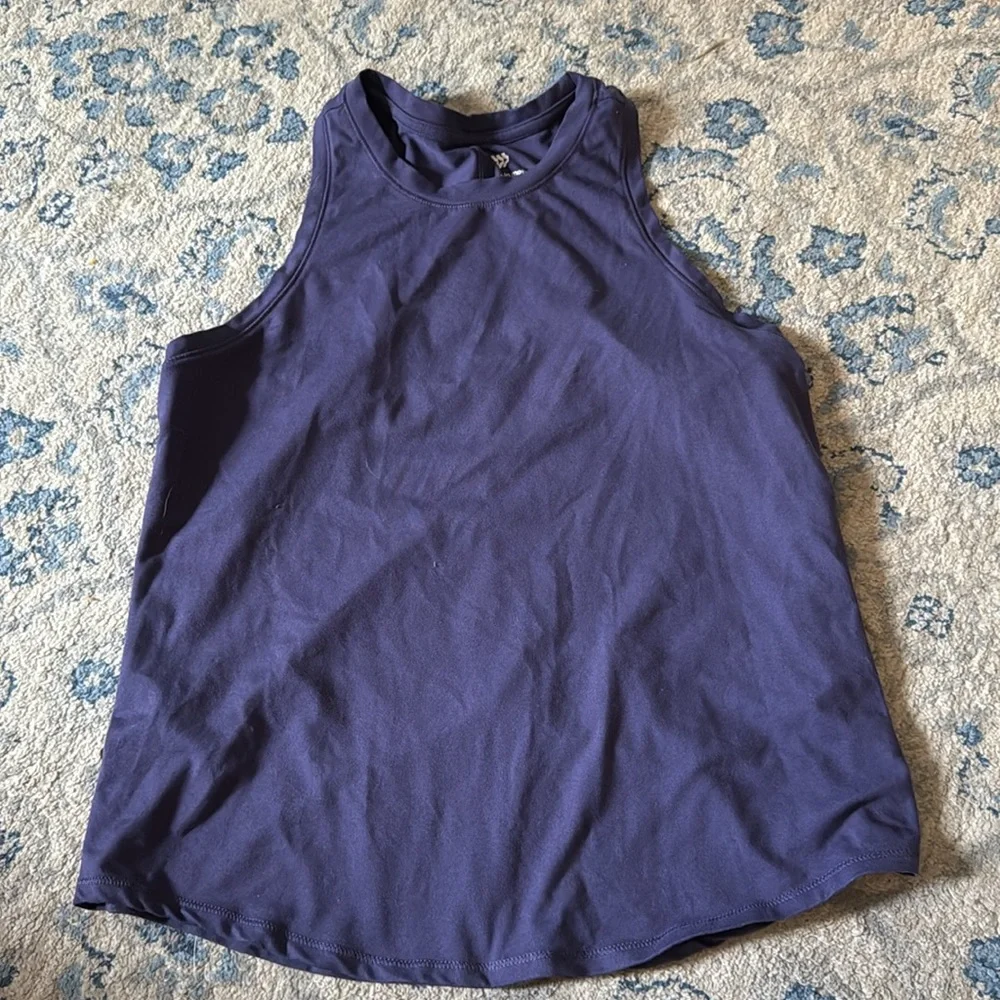 EUC Medium Set of 3 Target All in Motion Women's tanks - Picture 10 of 10
